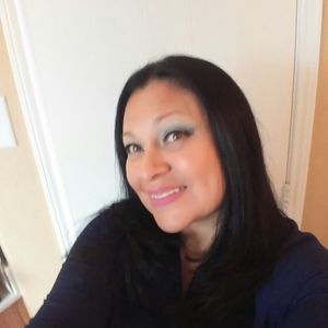 Meet your Posher, Rosalinda